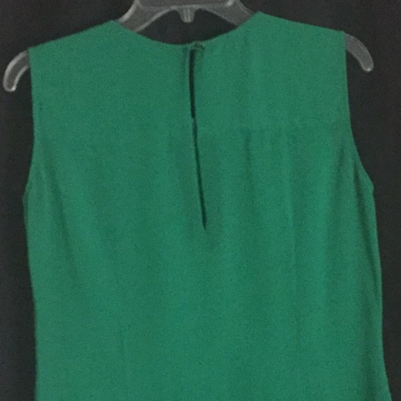 🛍2 for $30 NWOT Green sleeveless lace front top - Picture 6 of 6